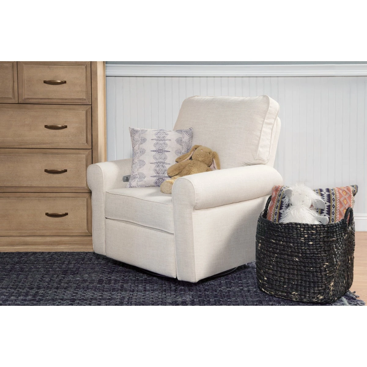 Franklin & Ben Monroe Pillowback Power Recliner 8 Franklin & Ben Monroe Pillowback Power Recliner - Image 6