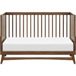 Babyletto Peggy 3-in-1 Convertible Crib 22 Babyletto Peggy 3-in-1 Convertible Crib -Babyletto Store M15401NL White Background 05 60e6aedb f634 49f4 80d0 61163d67e331
